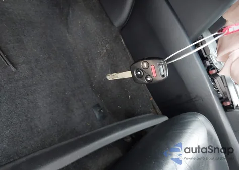 2011 Honda Accord 3.5 Ex-L from USA, damaged, VIN 1HGCS2B83BA006704